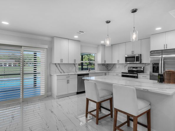 1911 NW 107th Dr, Coral Springs FL 33071