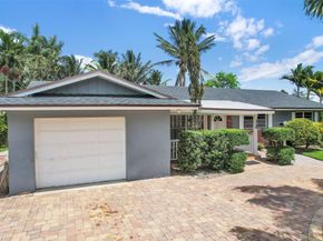 324 Davis Rd, Palm Springs FL 33461