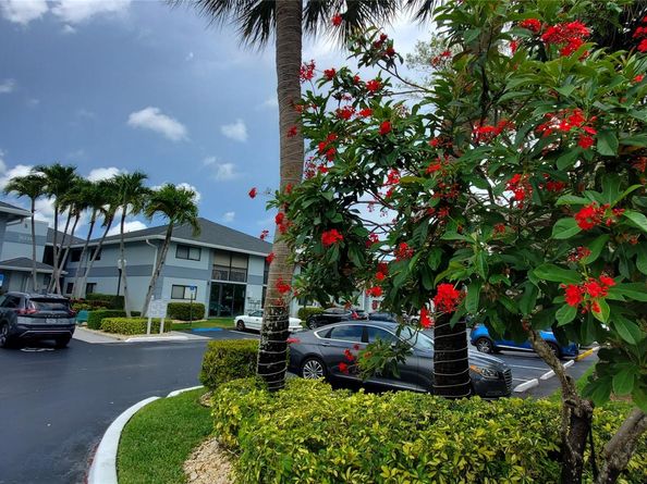 15235 Lakes of Delray BLVD 284, Delray Beach FL 33484
