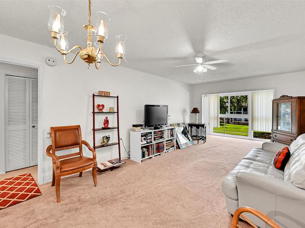 1204 Bahama Bnd D2, Coconut Creek FL 33066