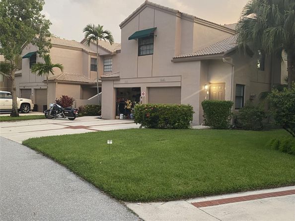 1668 Cypress Pointe Dr 1668, Coral Springs FL 33071