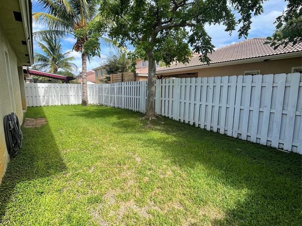 13758 SW 31st St, Miramar FL 33027