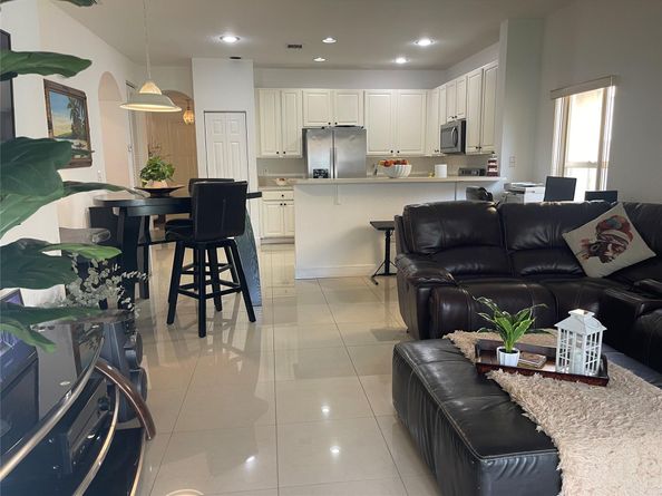 13758 SW 31st St, Miramar FL 33027