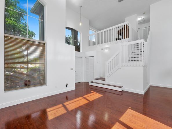 5524 NW 55th Dr, Coconut Creek FL 33073