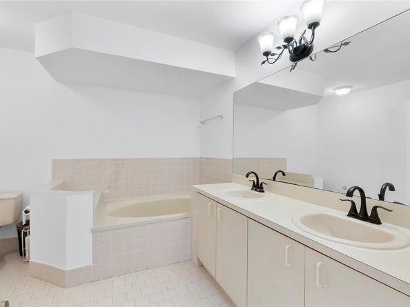 5524 NW 55th Dr, Coconut Creek FL 33073
