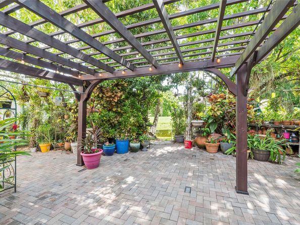 5524 NW 55th Dr, Coconut Creek FL 33073