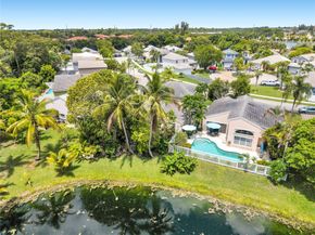 5524 NW 55th Dr, Coconut Creek FL 33073