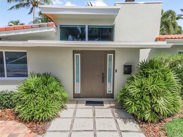 330 SE 14th Ave, Pompano Beach FL 33060