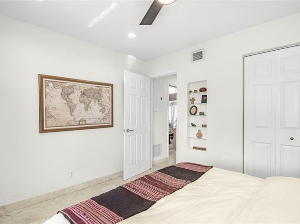 330 SE 14th Ave, Pompano Beach FL 33060