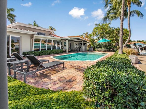 330 SE 14th Ave, Pompano Beach FL 33060