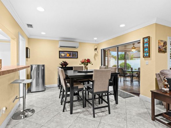 1540 SW 56th Avenue, Plantation FL 33317