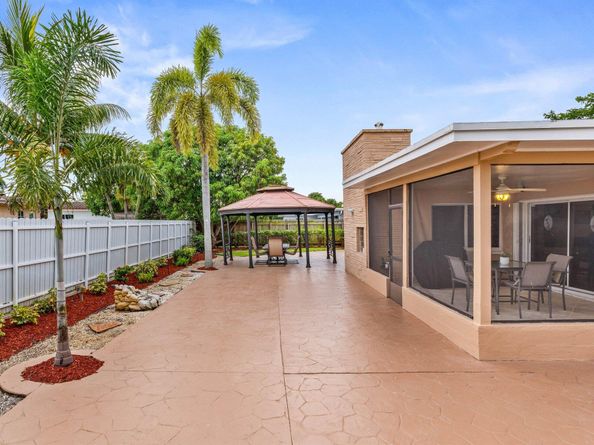 1540 SW 56th Avenue, Plantation FL 33317