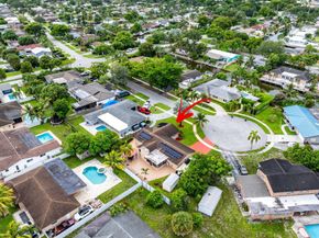 1540 SW 56th Avenue, Plantation FL 33317