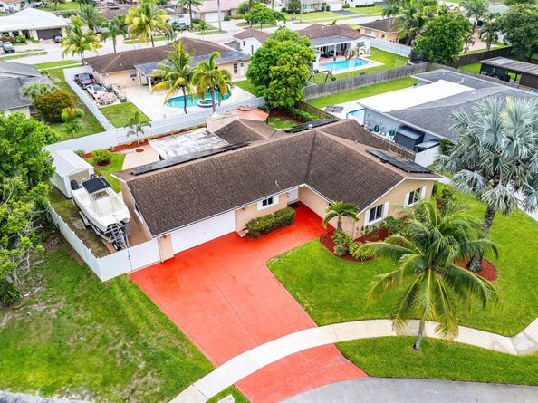1540 SW 56th Avenue, Plantation FL 33317