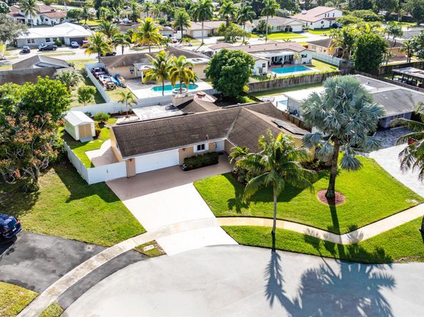 1540 SW 56th Avenue, Plantation FL 33317