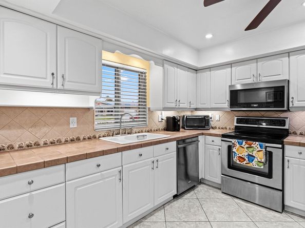 1540 SW 56th Avenue, Plantation FL 33317