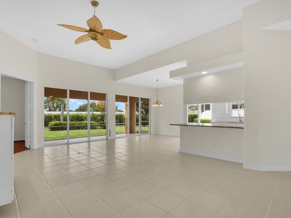 8851 Oldham Way, Palm Beach Gardens FL 33412