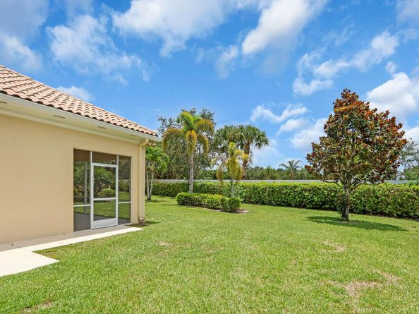 8851 Oldham Way, Palm Beach Gardens FL 33412