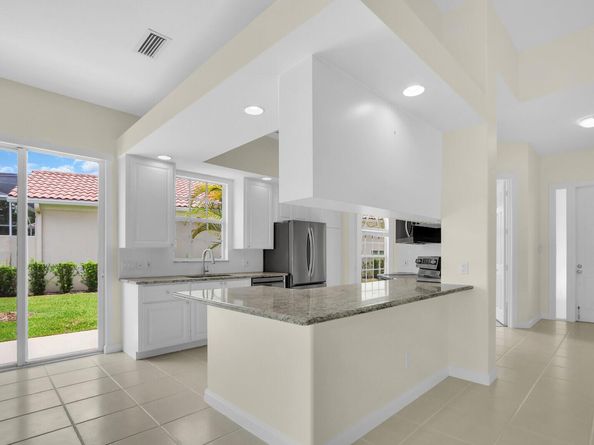 8851 Oldham Way, Palm Beach Gardens FL 33412