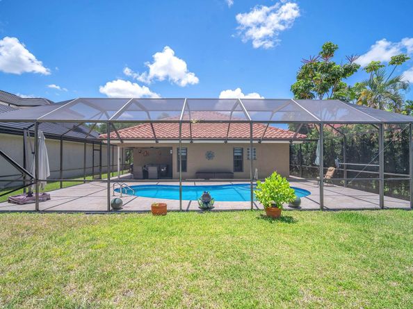 820 SW 87th Ter, Plantation FL 33324