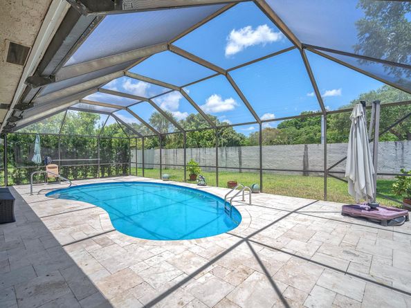820 SW 87th Ter, Plantation FL 33324