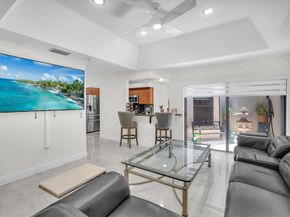 820 SW 87th Ter, Plantation FL 33324