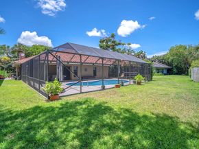 820 SW 87th Ter, Plantation FL 33324