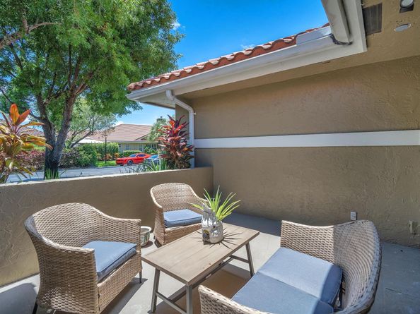 820 SW 87th Ter, Plantation FL 33324