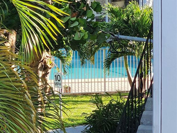 1045 SE 15th ST 13C, Fort Lauderdale FL 33316