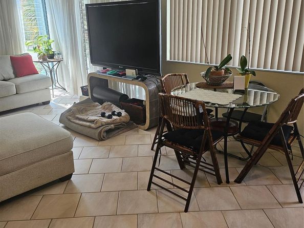 1045 SE 15th ST 13C, Fort Lauderdale FL 33316