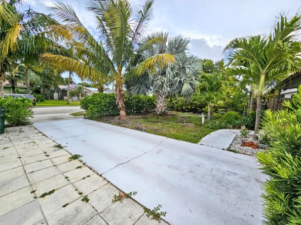 183 Harvard Drive, Lake Worth Beach FL 33460