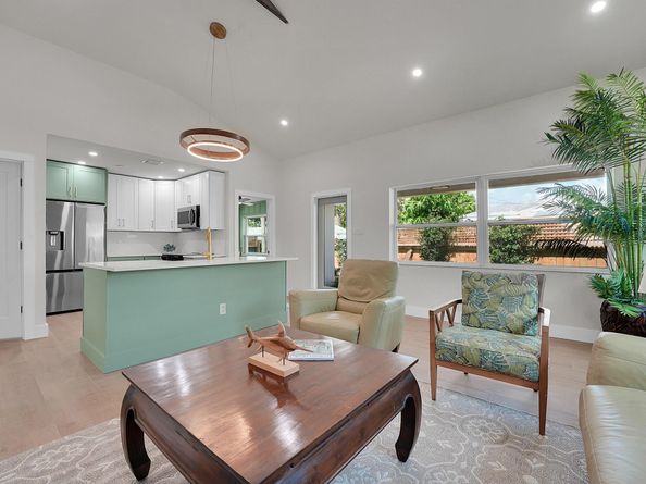 950 York Street, West Palm Beach FL 33401