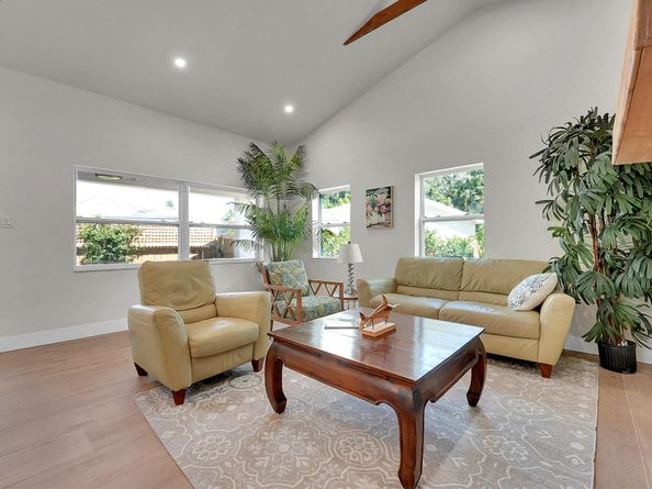 950 York Street, West Palm Beach FL 33401