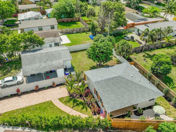 950 York Street, West Palm Beach FL 33401