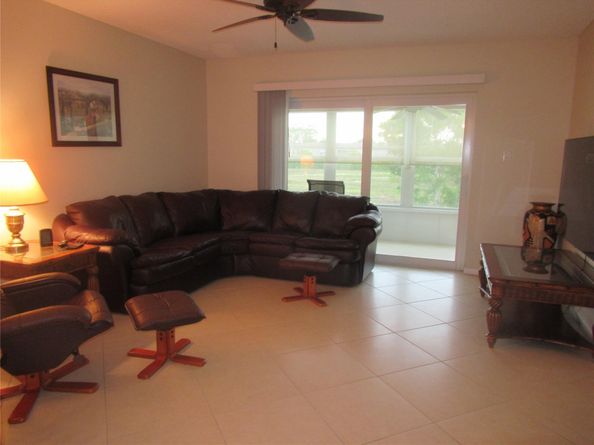 601 NW 76th Terrace 206, Margate FL 33063
