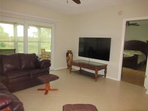 601 NW 76th Terrace 206, Margate FL 33063