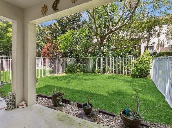 315 Spruce Street, Boynton Beach FL 33426