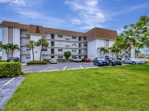 2936 Lake Shore Drive 108, Riviera Beach FL 33404
