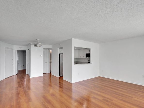 2936 Lake Shore Drive 108, Riviera Beach FL 33404