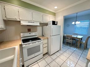 23 Lyndhurst A 23, Deerfield Beach FL 33442