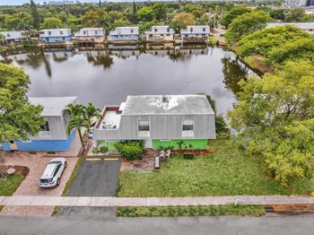 1350 NE 40th Dr