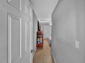1350 NE 40th Dr, Oakland Park FL 33334