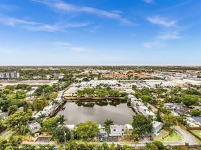 1350 NE 40th Dr, Oakland Park FL 33334