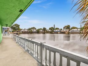 1350 NE 40th Dr, Oakland Park FL 33334