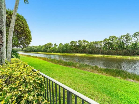 168 Esperanza Way, Palm Beach Gardens FL 33418