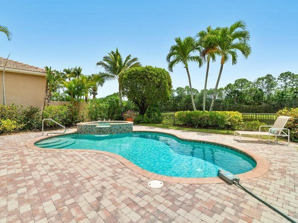 168 Esperanza Way, Palm Beach Gardens FL 33418