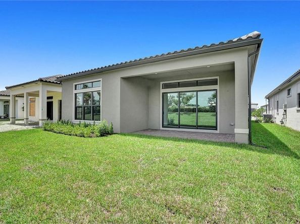 7535 Seacoast Dr, Parkland FL 33067