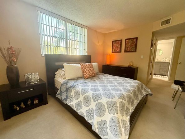 3500 Blue Lake Dr 303, Pompano Beach FL 33064