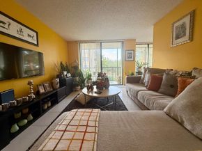 3500 Blue Lake Dr 303, Pompano Beach FL 33064