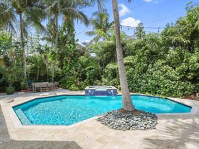 2409 NE 12th Street, Fort Lauderdale FL 33304